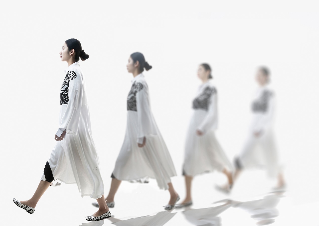 最新女裝時(shí)尚潮流穿搭推薦，引領(lǐng)風(fēng)尚的新風(fēng)尚選擇