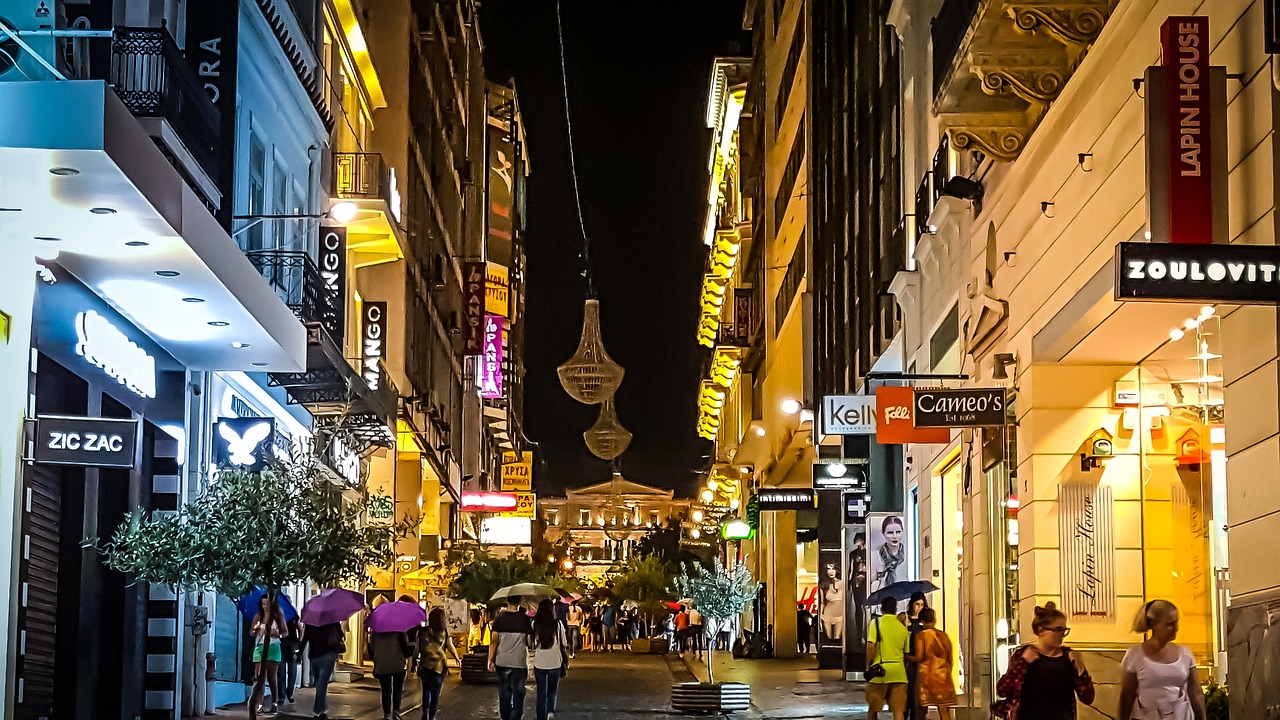 城市夜生活的璀璨魅力，夜秀戀場最新風(fēng)情揭秘