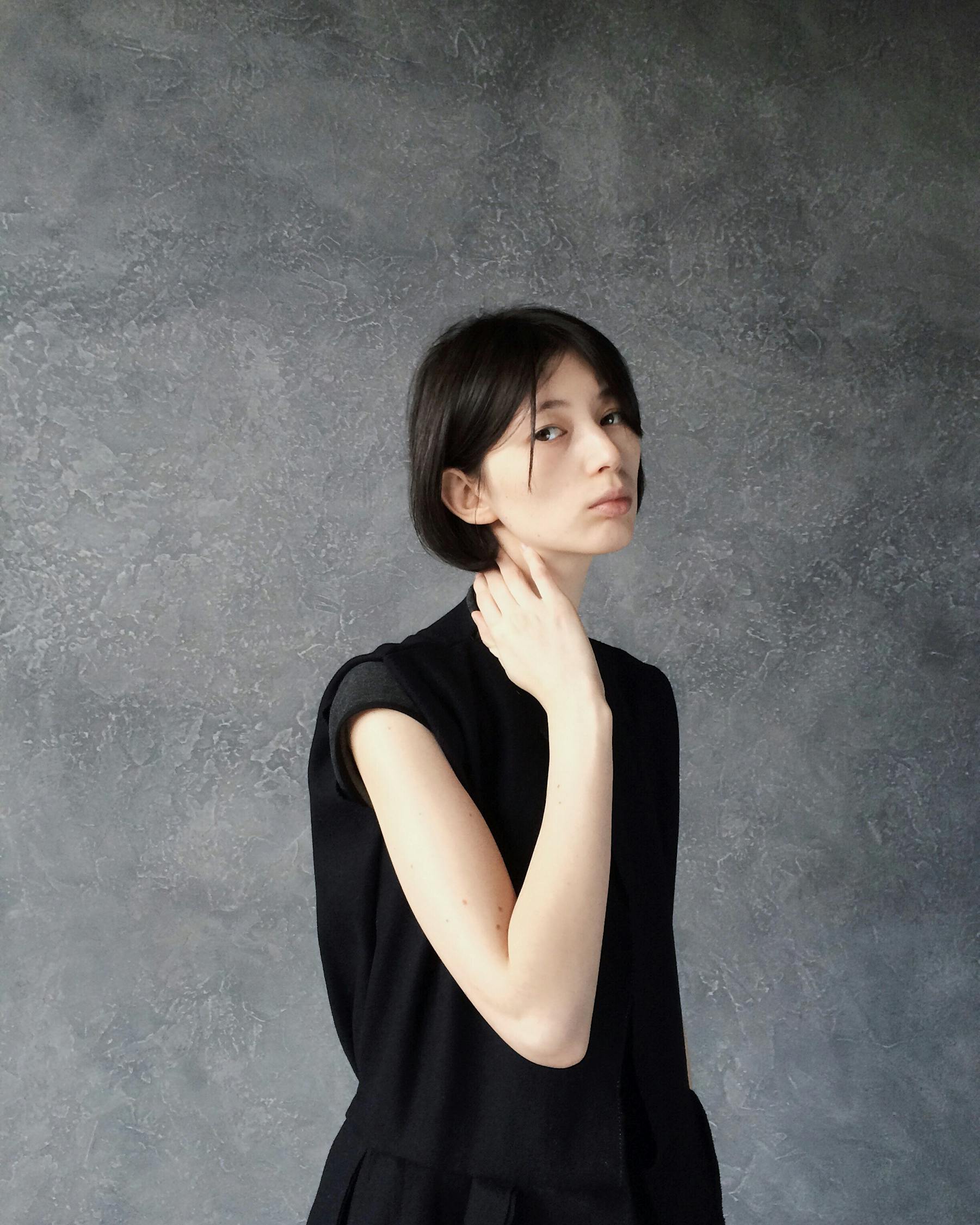 最新款女裝套裝，完美融合時(shí)尚魅力與優(yōu)雅氣質(zhì)