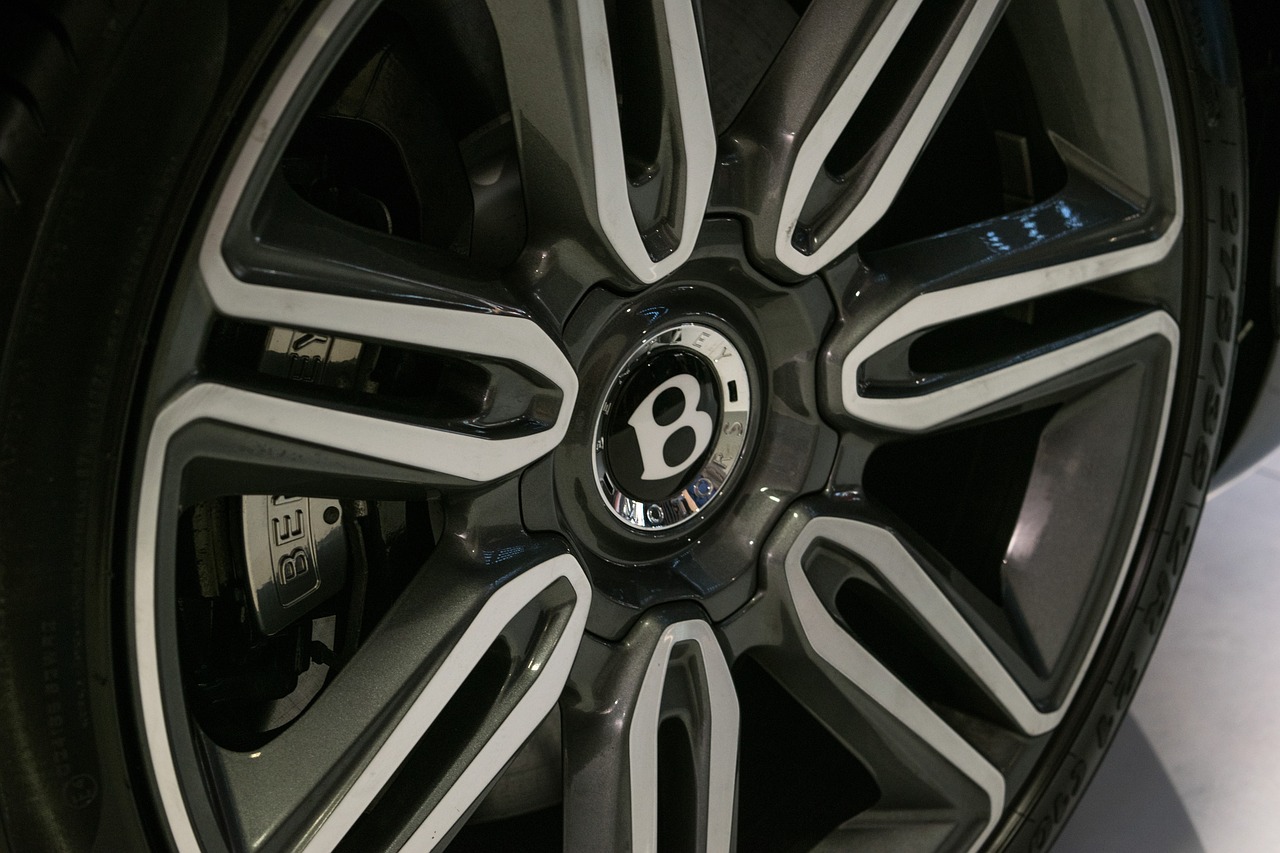 最新款Z4轎車，獨(dú)特魅力與革新科技的完美結(jié)合