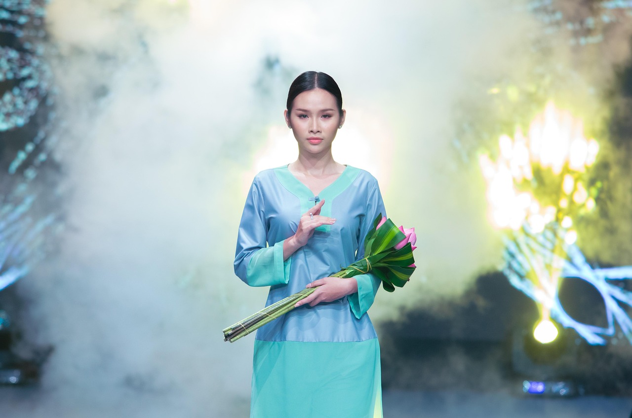 四月八七版紅樓夢(mèng)演員表全解析